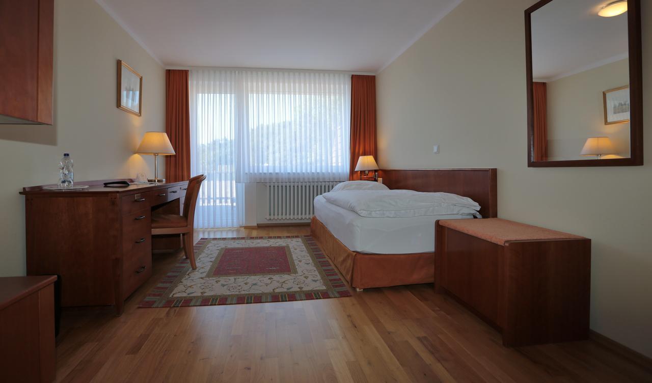 Hotel Am Rossberg Altenahr Εξωτερικό φωτογραφία